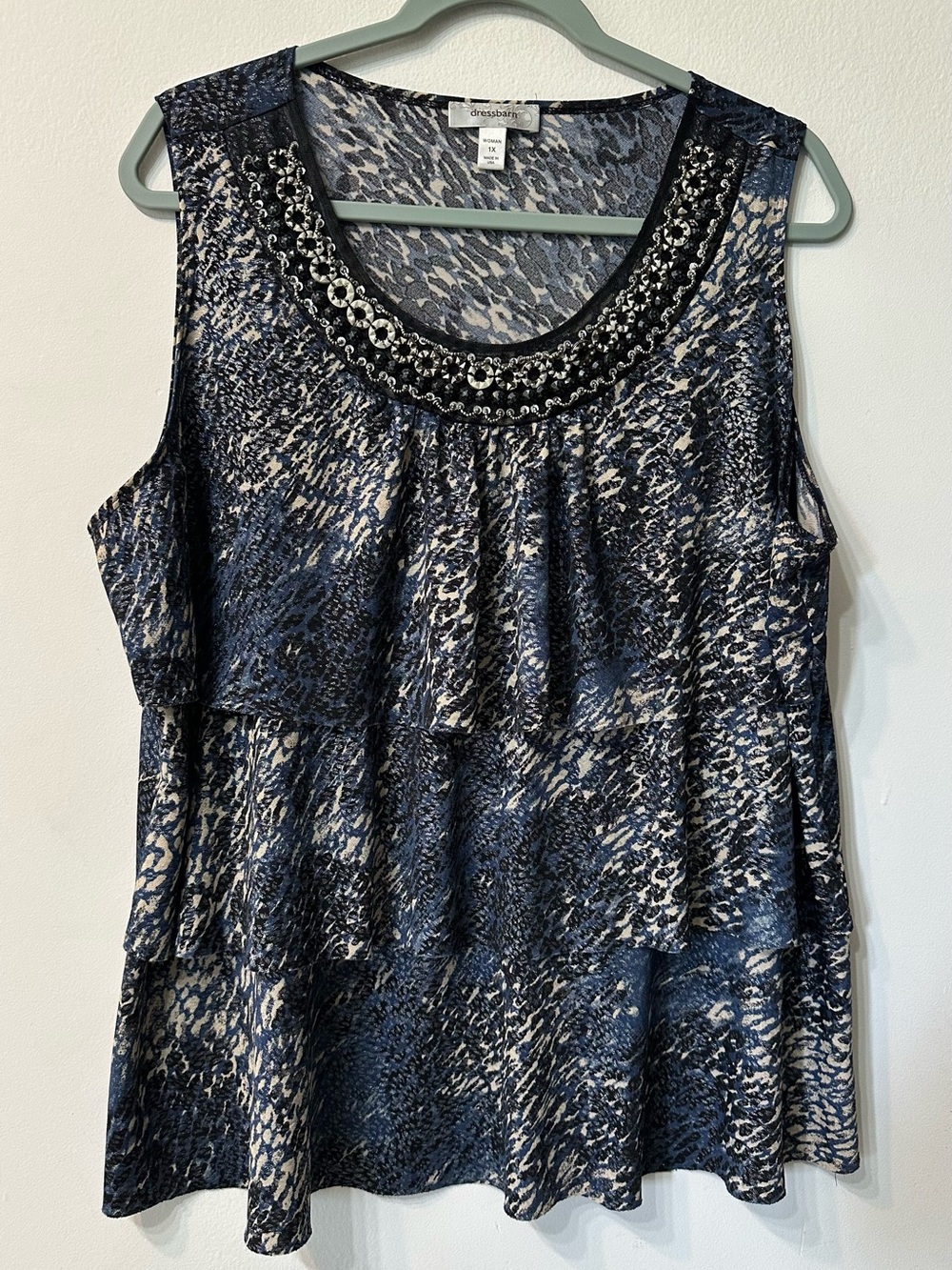 Dressbarn 1X Top Blue Animal Print Beaded Neck Tiered Sleeveless Blouse Plus